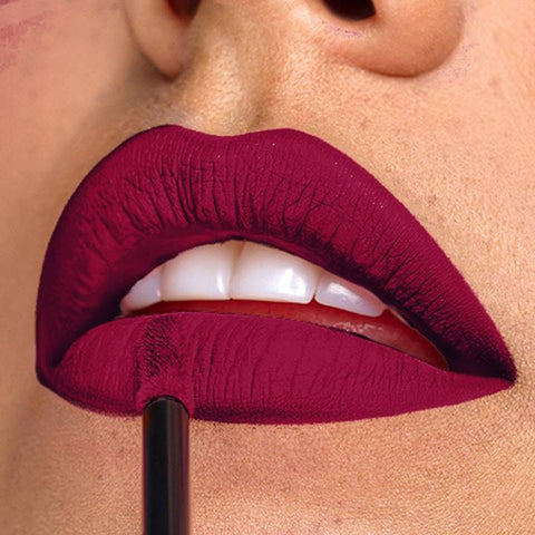 LABIAL LIQUIDO RESIST APRUEBA DE BESOS VOGUE