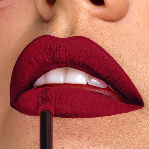 LABIAL LIQUIDO RESIST APRUEBA DE BESOS VOGUE