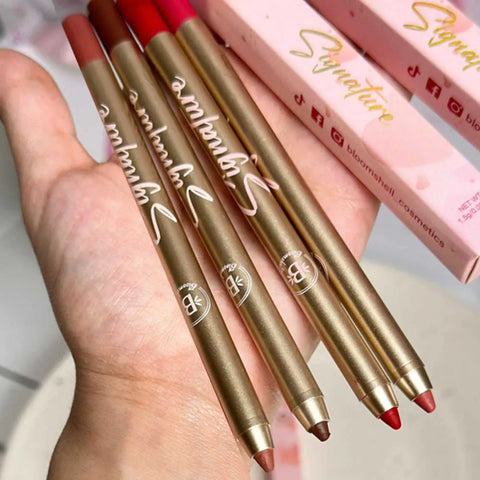 LAPIZ DE LABIOS SIGNATURE BLOOMSHELL