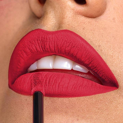 LABIAL LIQUIDO RESIST APRUEBA DE BESOS VOGUE
